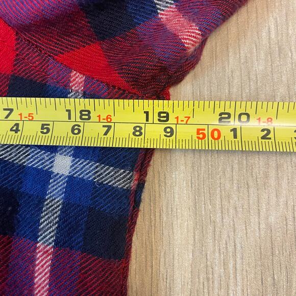 American Eagle Red Plaid Flannel Shirt Women’s Medium Boyfriend Fit Soft - Picture 4 of 11